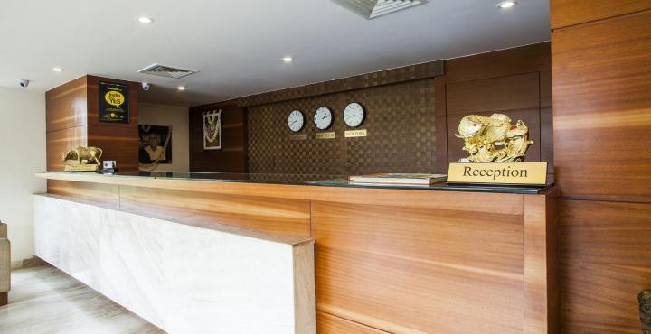 Hotel Le Ruchi The Prince Mysore Bagian luar foto