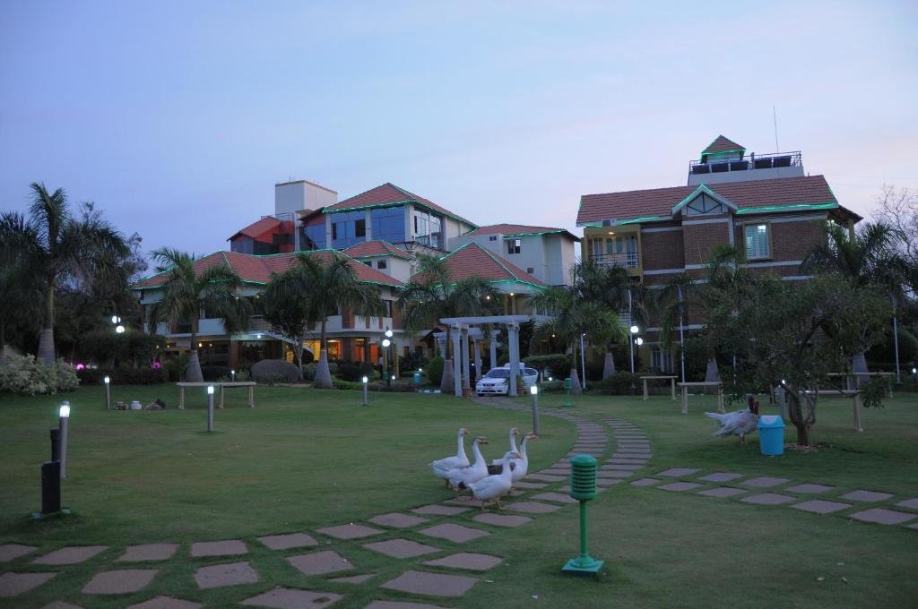 Hotel Le Ruchi The Prince Mysore Bagian luar foto