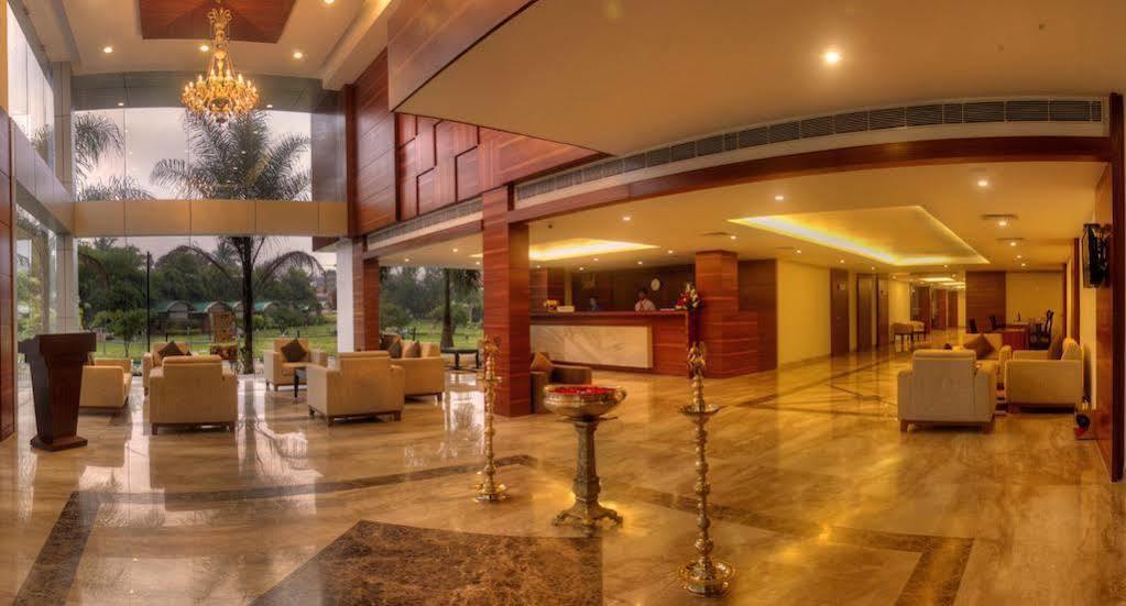 Hotel Le Ruchi The Prince Mysore Bagian luar foto